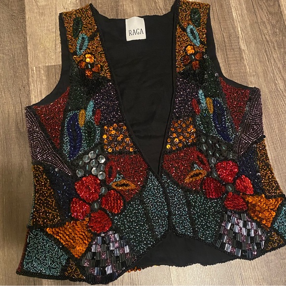 RAGA Colorful Embellished Women's vest - Picture 5 of 15